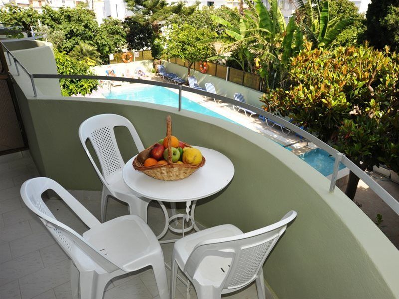 Anseli Hotel Apartments And Studios Kremasti  Exterior photo